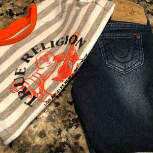 3T Boys True Religion short set